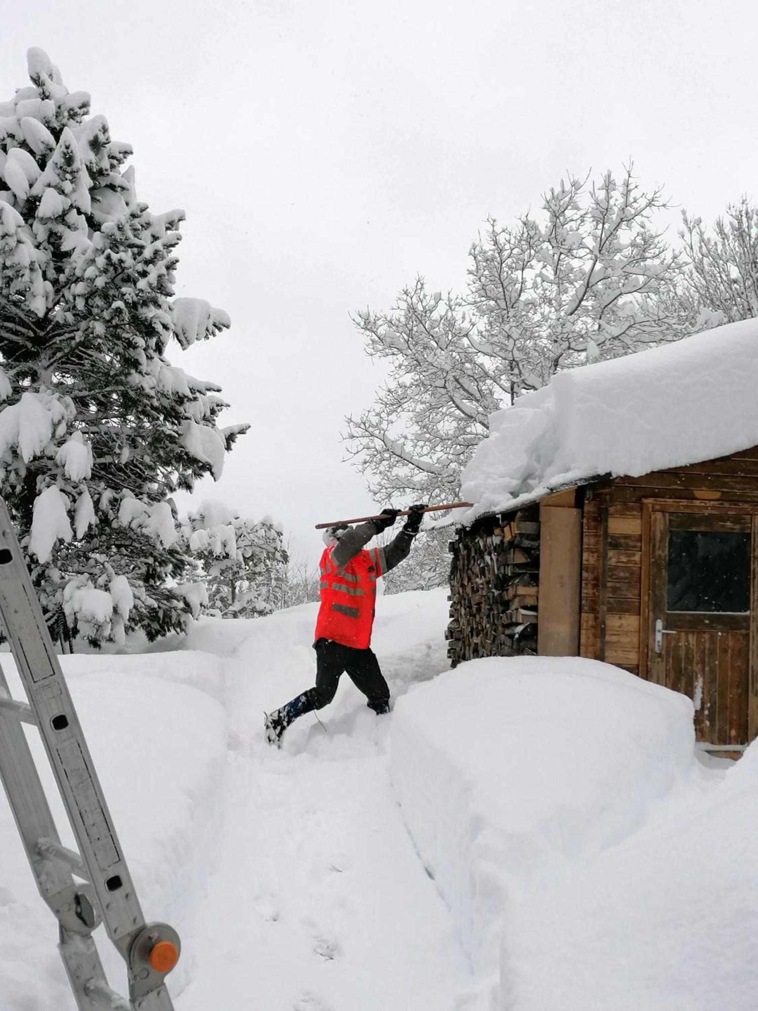 Gemuetliche Fewo Mit Sauna Inmitten Der Berge Meiringen Exterior photo